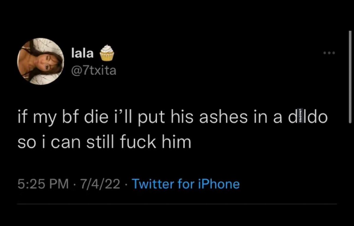 ferupity's tweet photo. At least she’s loyal 🤷🏿‍♂️ https://t.co/WC8VEiSahr