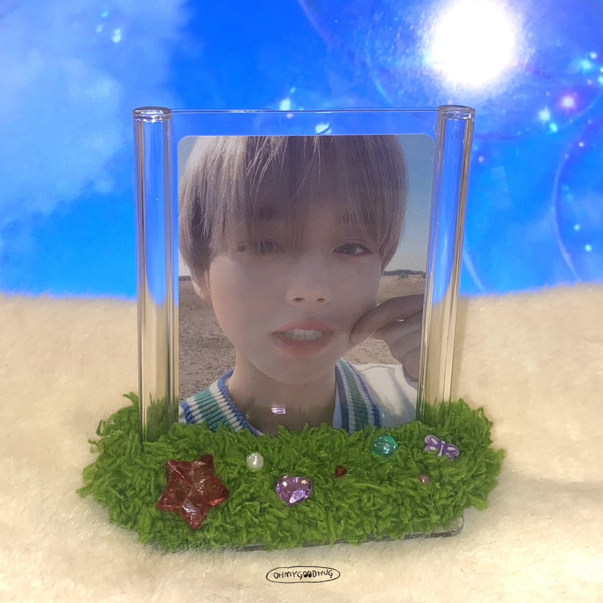 ohmytwink's tweet photo. ( pls rt  )
⟢ lot 3 🪽handmade frame card🪞
1. tomato standing🍅 85 
2. angle cat pearl keyring🐱 100
3. angle max pearl keyring💫 100
4. rabbit pearl keyring🐰 100
5. garden standing 🌺 70

🛒 shipping 40 bath

เม้นไว้ได้เรยคั้บ👇🏻👇🏻 รับจองแล้วทักเดมเลย
#เฟรมการ์ด #framecard https://t.co/sdi2b64vUE