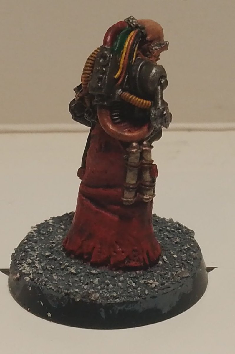 To finish off the spree, Inquisitors often have own squads of Troopers and lots of people for the mundane tasks.
So here two Special Weapon wielding Inquisitorial Troopers and a Scribe (at best) or Servitor (at worst)

#Warhammer40k