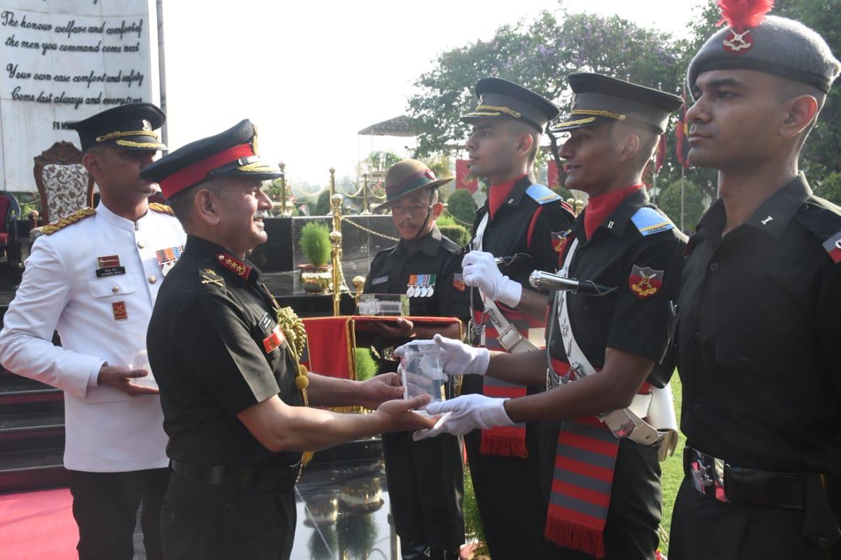 ProDefLko's tweet photo. Celebrating the Silver Jubilee (25th) Passing Out Parade at Officers' Training Academy, Gaya! 🎉
Today, 118 officer cadets passed through the #AntimPag and were commissioned as officers in the #IndianArmy and Assam Rifles.
https://t.co/Kl2TenK0hY https://t.co/DGmlGHEIDx