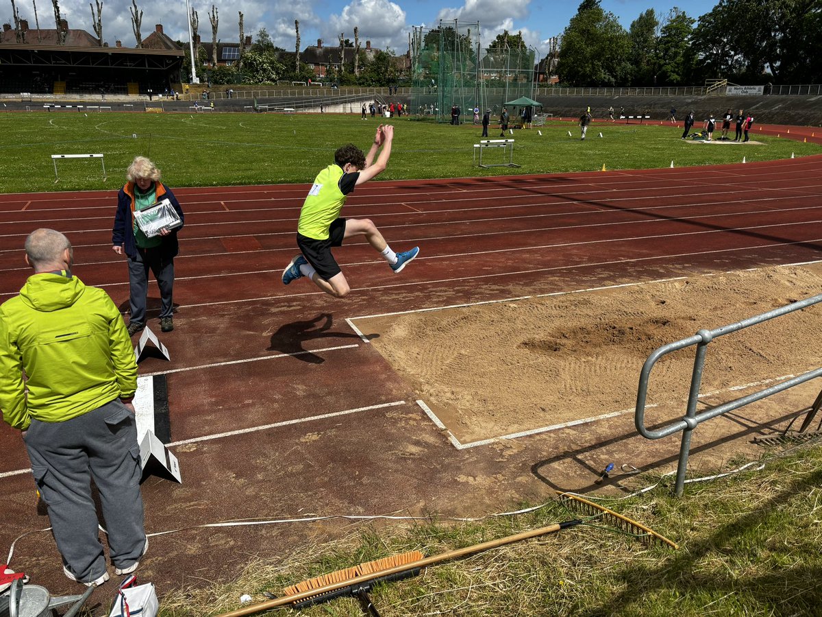 Redhill Academy PE tweet media