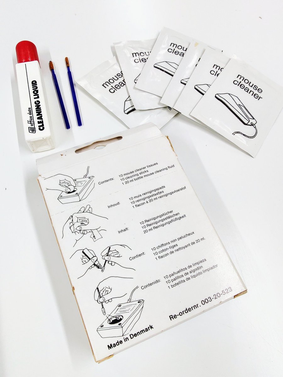 Always make sure your balls are clean and fluff free! 
 #retro #Computing