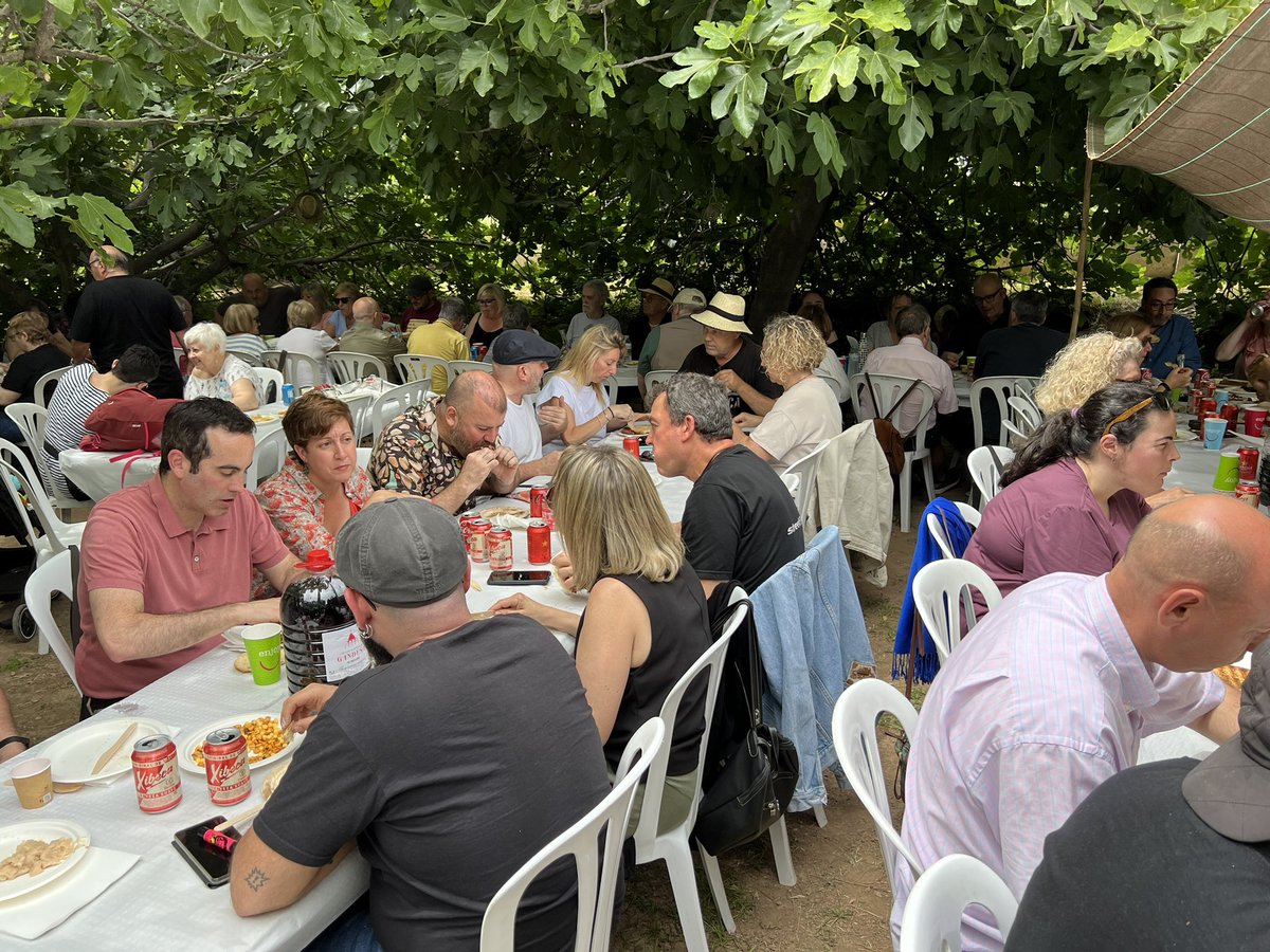 Els republicans del Baix Llobregat i l’Hospitalet celebrem un dinar de germanor! 💛