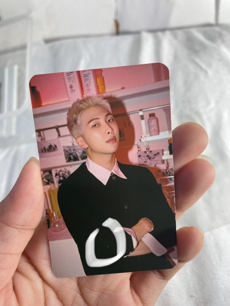 joy_shiii's tweet photo. wts lfb ph

bts rm proof ld rpc

free na yung album pc mint condi

₱350
with minimal issue yung ld rpc

tag wtb lfs bts pc bangtan rpc namjoon rm https://t.co/ClwVXBAlsu