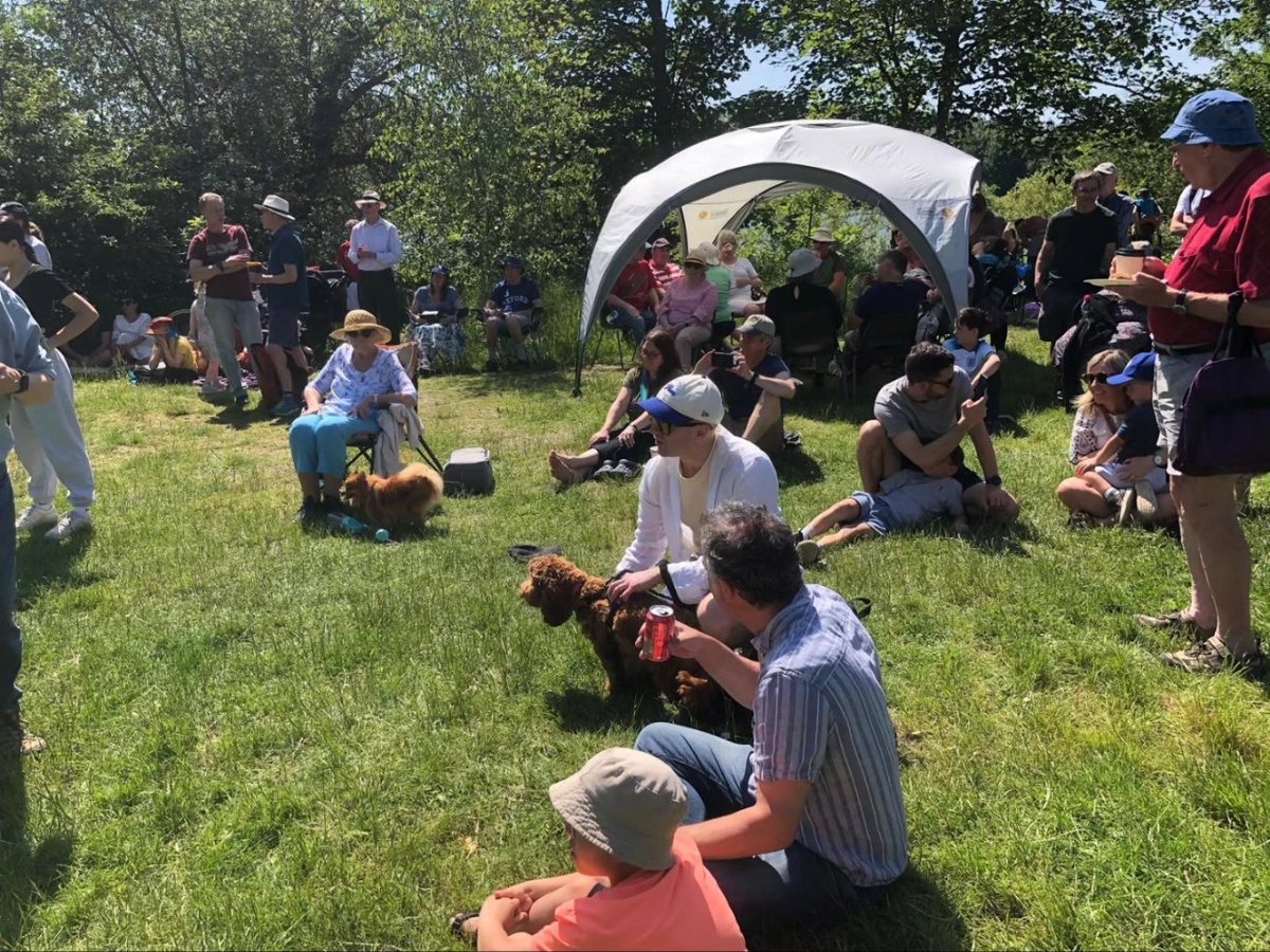 RadleyLakes's tweet photo. Last weekend we were enjoying the sunshine at Thrupp Lake, as well as the wonderful music of ACCord, Abingdon Community Choir, at our Lakes and cakes event!

#radleylakes #radleylakestrust #abingdon #nature #naturelovers #conservation #conservationeducation https://t.co/61luXVIZYY