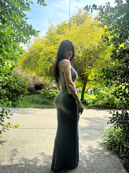 Wanna take a walk with me? 😇 https://t.co/OaZwp6y7jt