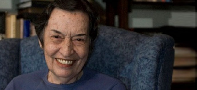 Lamentamos a morte da economista, matemática, professora e militante socialista Maria da Conceição Tavares. Trabalhou no plano de metas de Juscelino Kubitschek, lutou contra a ditadura, foi deputada e dirigente do PT. Gratidão por uma vida de lutas. MARIA DA CONCEIÇÃO, PRESENTE!