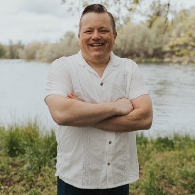 RevJasonNoble's tweet photo. #NewProfilePic https://t.co/M9JZzPkVa0