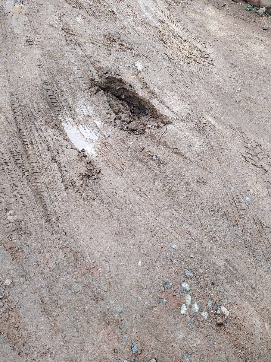 RajKish0707's tweet photo. Modi Sarkar should start right away to stop corruption in public works by contractors in Bhubaneswar. Plastic sewerage pipes laid and only earth covered nearly an year ago have been crushed in many places by passage of vehicles. Wrd 33 photos @AprajitaSarangi @PandaJay  @bmcbbsr https://t.co/inqboua0eB