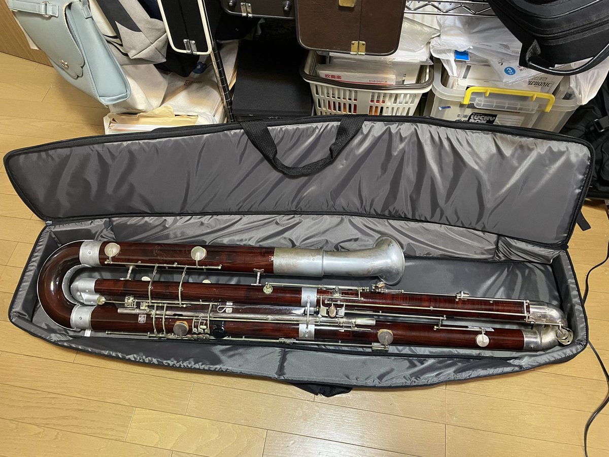 コントラファゴットソフトケース。 アルティエリは取扱いがなく他の