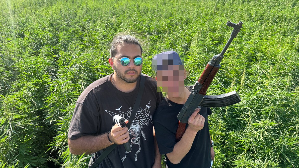 Yo <a href="/nayibbukele/">Nayib Bukele</a> is a fucking beast.

I've documented some crazy international gangs all over the world including:
 
- Brazilian Gang Leaders 🇧🇷
- Mexican Cartel 🇲🇽
- Haitian Warlords 🇭🇹
- Middle Eastern Syndicates 🇱🇧

...and I want to see what it's like inside your prisons.

I