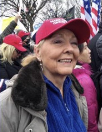 👮🏼👮🏼 CAPTURED👮🏼👮🏼
#Consequences #Jan6thInsurrection
JUDY FRAIZE ⤵️, 70, of Highlands, TX, was ARRESTED on felony and misdemeanor charges related to his actions at the Capitol on #Jan6
MORE INFO: justice.gov/usao-dc/media/…
FBI tip line: 1-800-225-5324