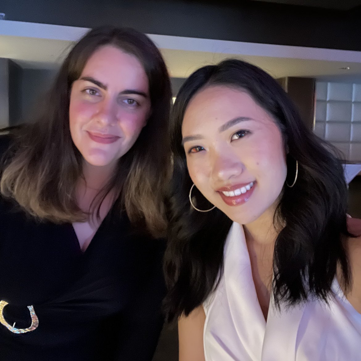 SelenaMercuri's tweet photo. I had a great time volunteering at the National Magazine Awards and the Digital Publishing Awards yesterday. Congratulations to all the nominees and winners!
#magazine #canadianmagazines #literarymagazines #writers https://t.co/rH2ctamDAI