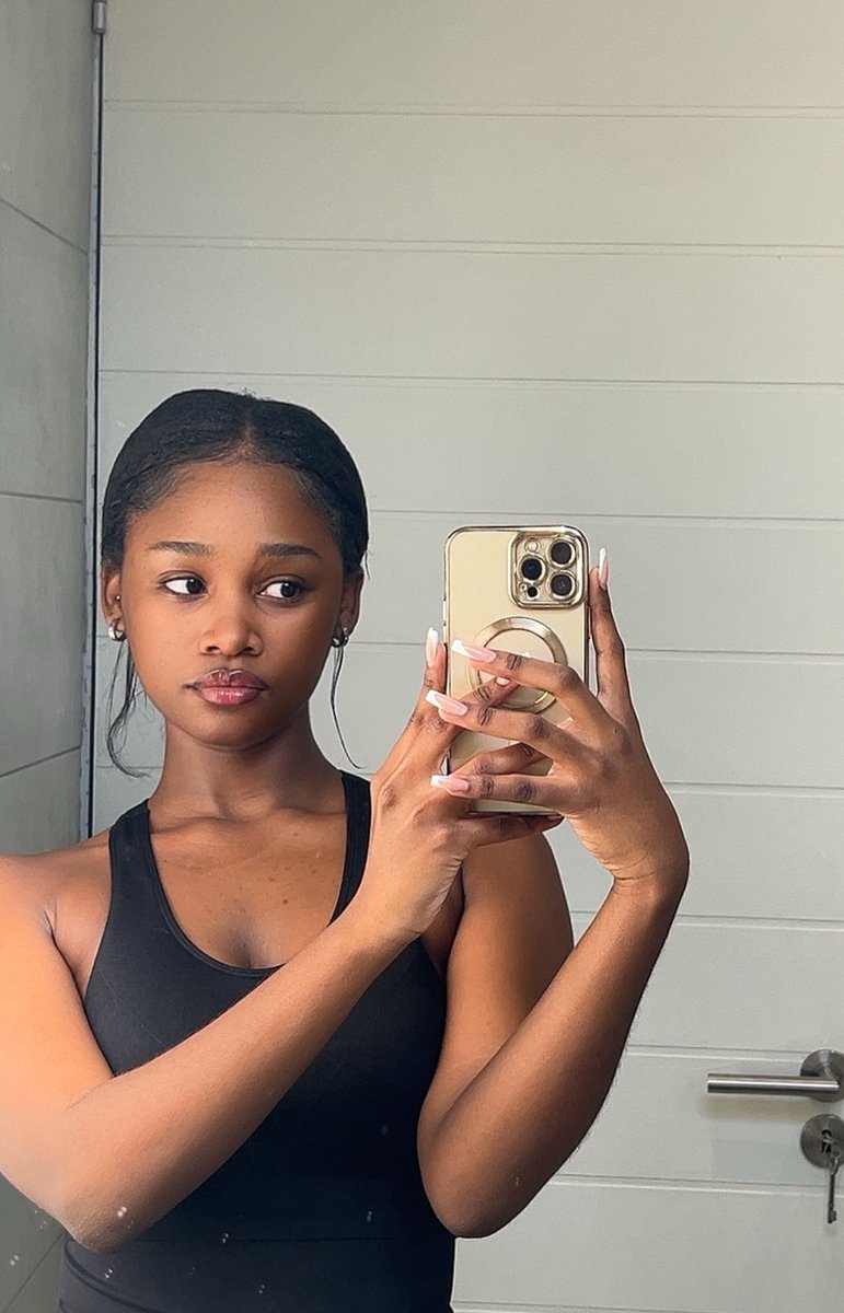 DimphoM10's tweet image. 