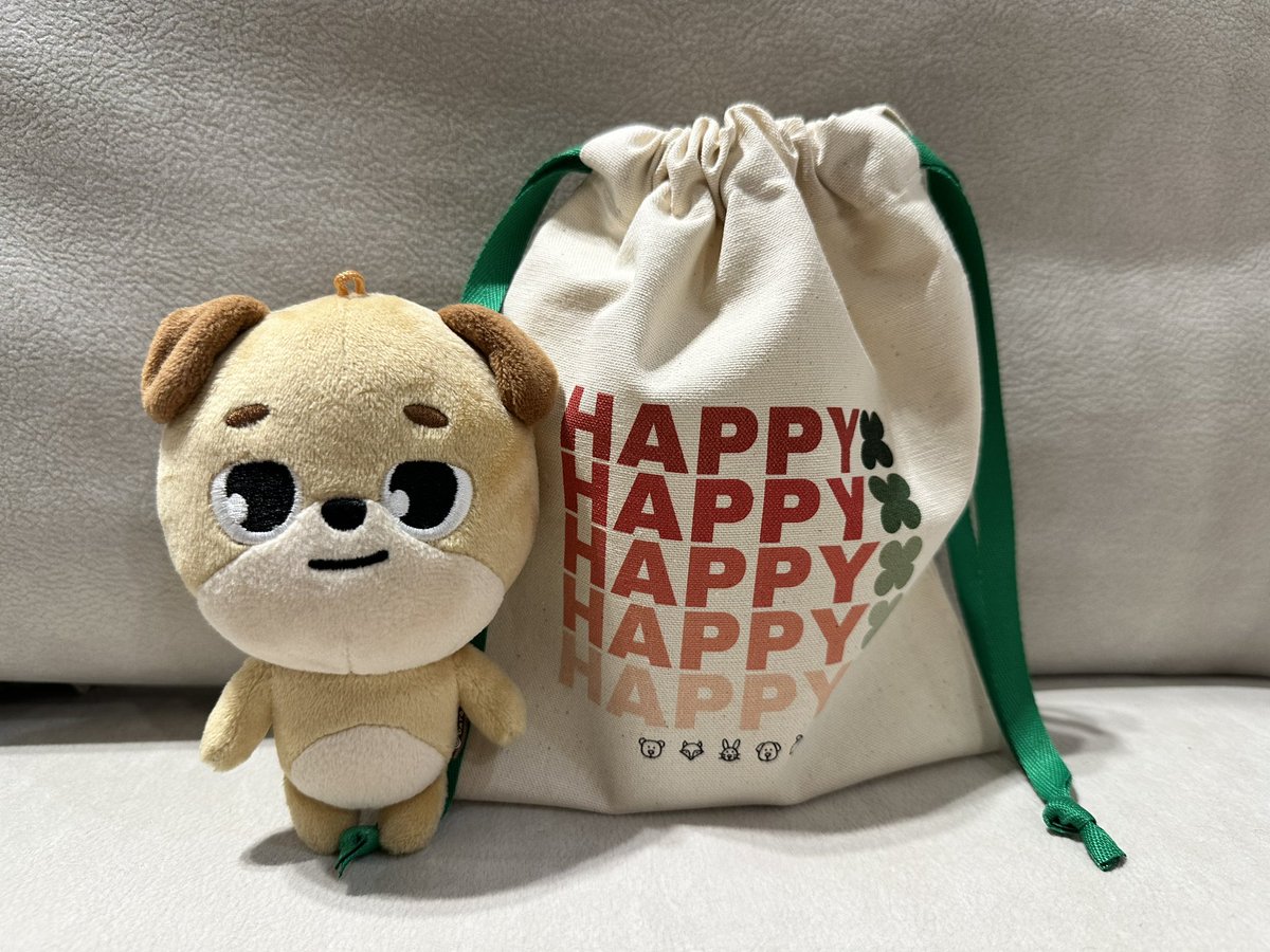 DAY6 3RD FANMEETING ‘I Need My Day’

팬미팅을 기념하여 
#RT + 💚 총 5분께 파우치 보내드려요

🍀당첨자 발표 : 12일 수요일 
🍀국내주소지 (택배비 제가 부담)
🍀팬미팅 현장 나눔도 할 예정입니다
      조금만 기다려 주세요 🫶