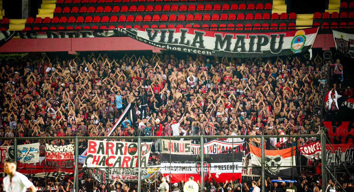 Santa Fe se vistió de tricolor 🇾🇪

Ayer se vivió una fiesta en la que estuvieron presentes familias y amigos disfrutando de la noche santafesina.
