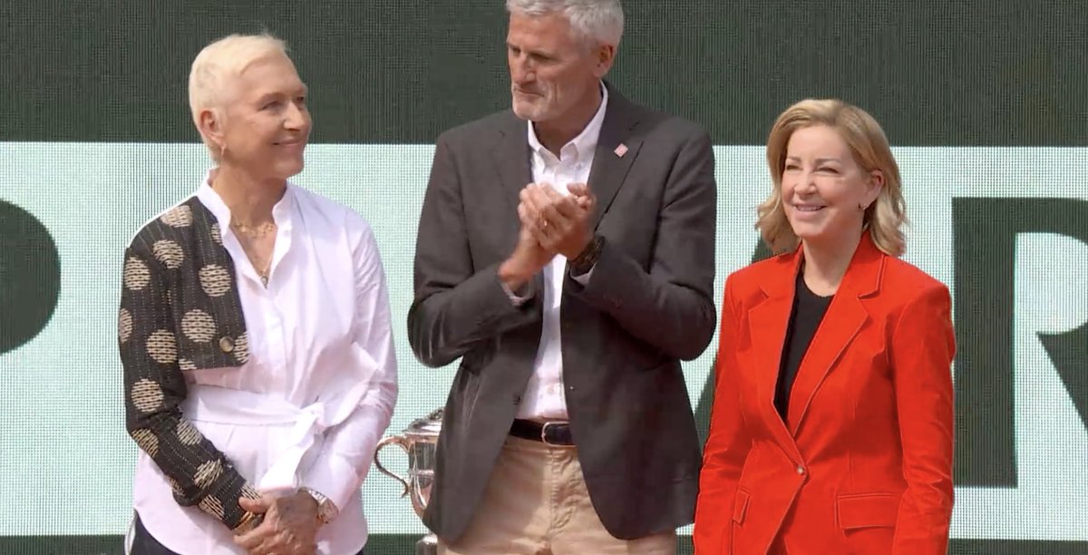 Stephanie Myles tweet media