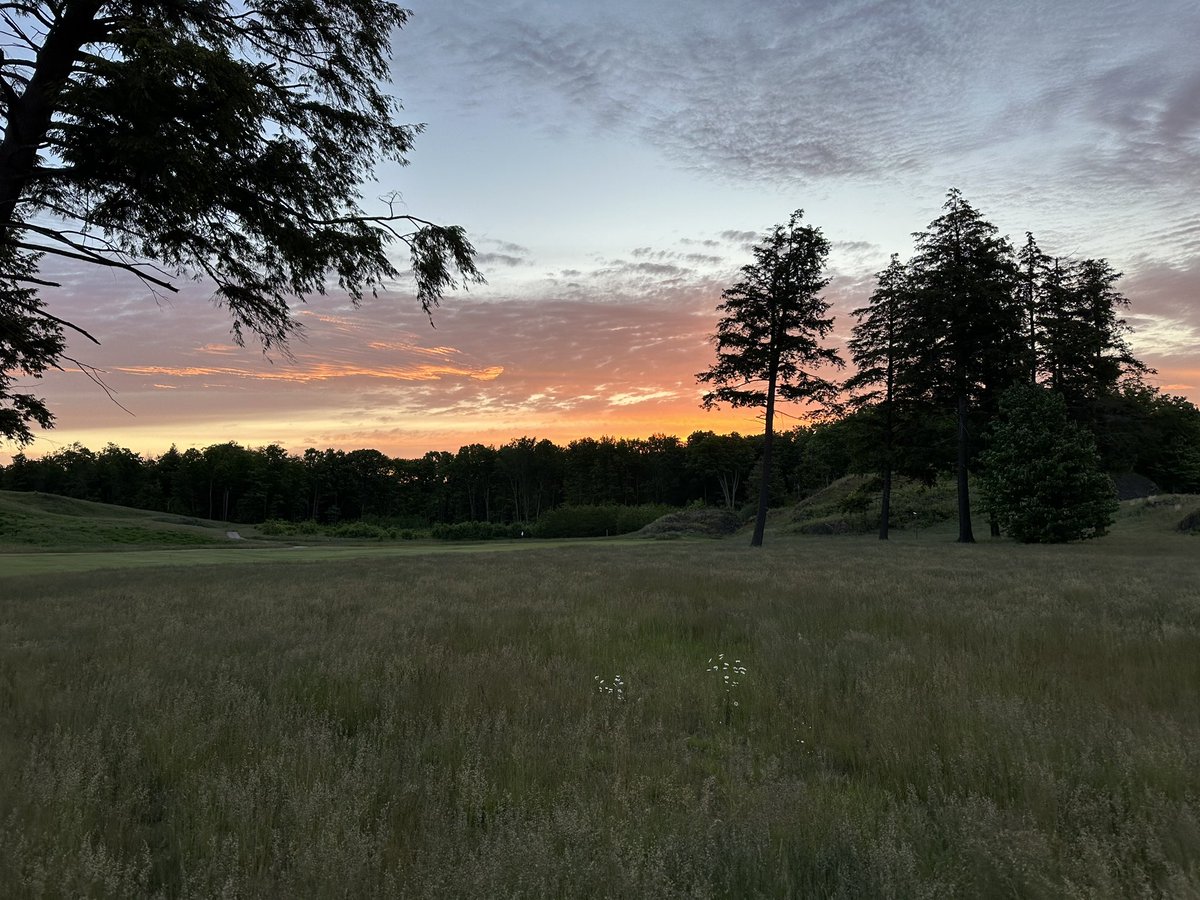 MarquetteGolf's tweet image. #MorningView is all the motivation most of us need #MarquetteGolfClub