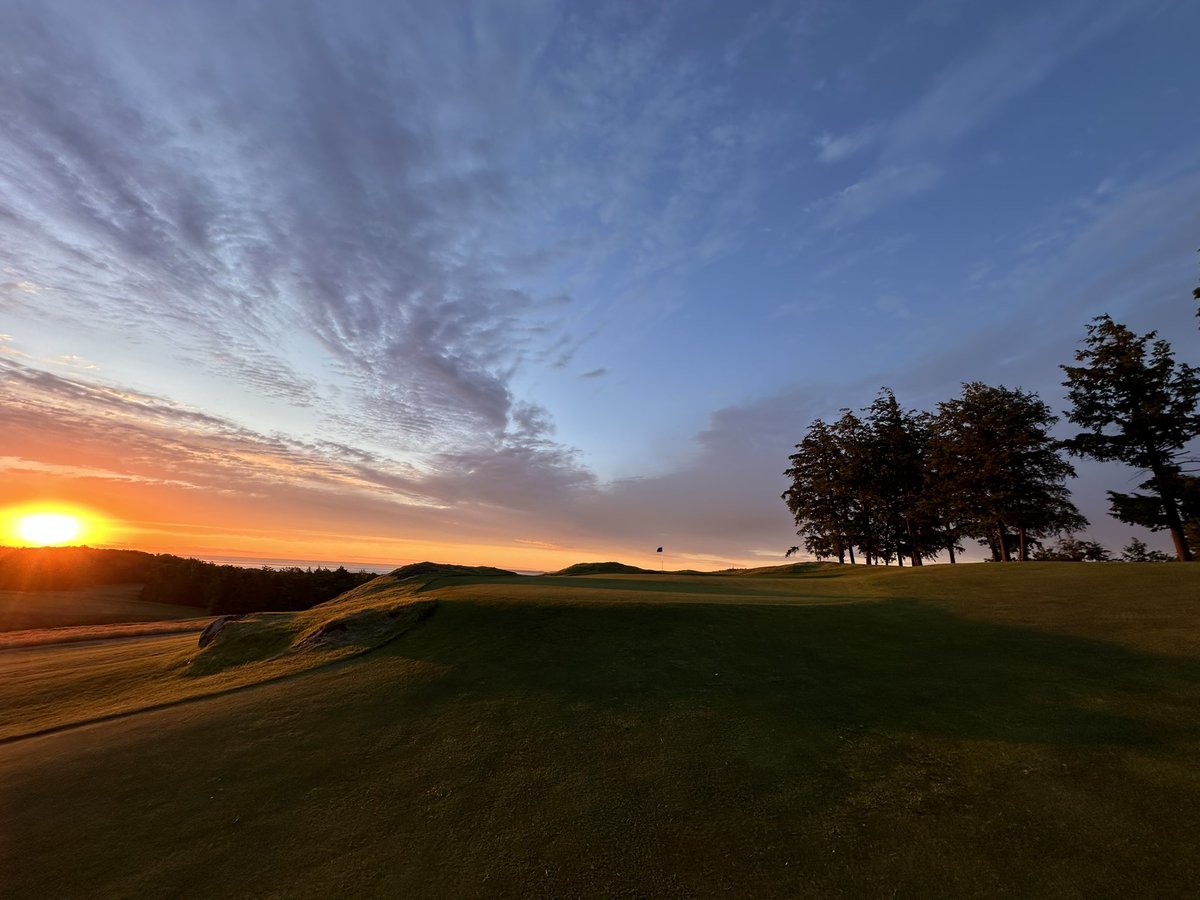 MarquetteGolf's tweet image. #MorningView is all the motivation most of us need #MarquetteGolfClub