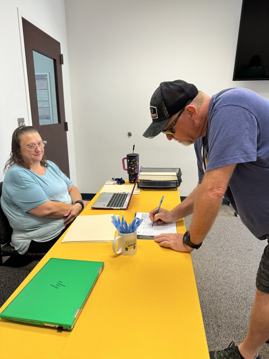 SCPSchools's tweet image. Happening now! Join the Department of Transportation Services at 50 Transfleet Drive. Our team is onsite until 12 p.m. to interview prospective drivers ($24.26/hr) and attendants ($16.07/hr). Don&apos;t miss this chance to join #TeamStafford! #ExcelTogether