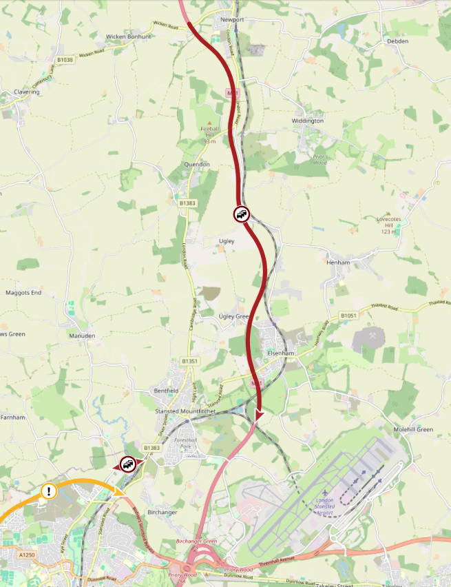 Essex_Travel's tweet photo. ONGOING - M11  southbound -  Lane 1 remains closed southbound between and J8 for recovery and clear up works. National Highways service providers remain on scene to treat diesel spillage from the fuel tank on the cab of Heavy Goods vehicle. https://t.co/Sp8L6hlkRi