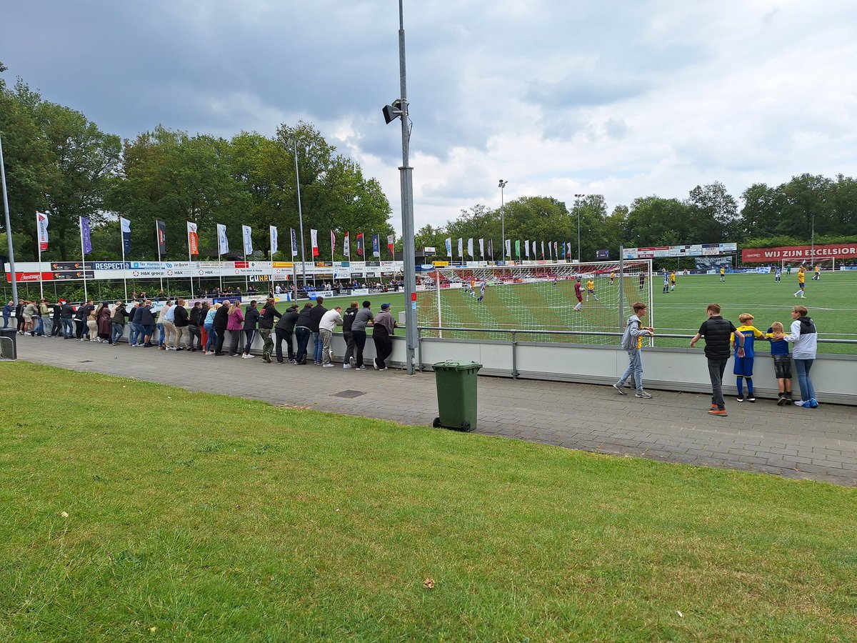 niek92jansen's tweet image. Sportpark de Koerbelt, Rijssen 📍

KHC Kampen promoveert naar de Vierde Divisie na een 1-3 zege op DZC&apos;68 op het mooie complex van Excelsior&apos;31 ⚽️

Voor DZC&apos;68 uit Doetinchem wacht er nog een herkansing.

#KHC #Kampen #DZC #DZC68 #Groundhopping #Groundhoppen