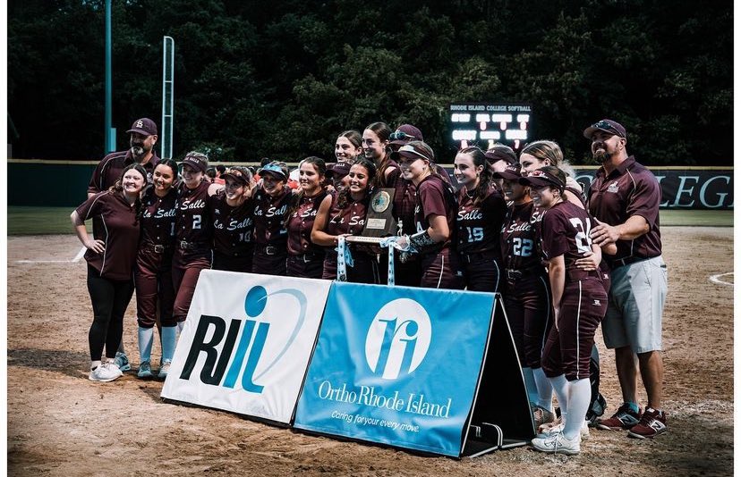 Although I wasn’t able to play this season, I couldn’t be more proud of my team and our undefeated season, leading us to ANOTHER state championship! And a special shout-out to Coach Mo, thank you for the last 3 seasons and being able to go out with another trophy! 🏆❤️