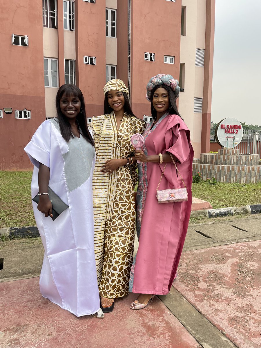 te_emmie's tweet image. #faajifriday #finalyearweek #unilag #lawstudents #theexceptionalclassof2022