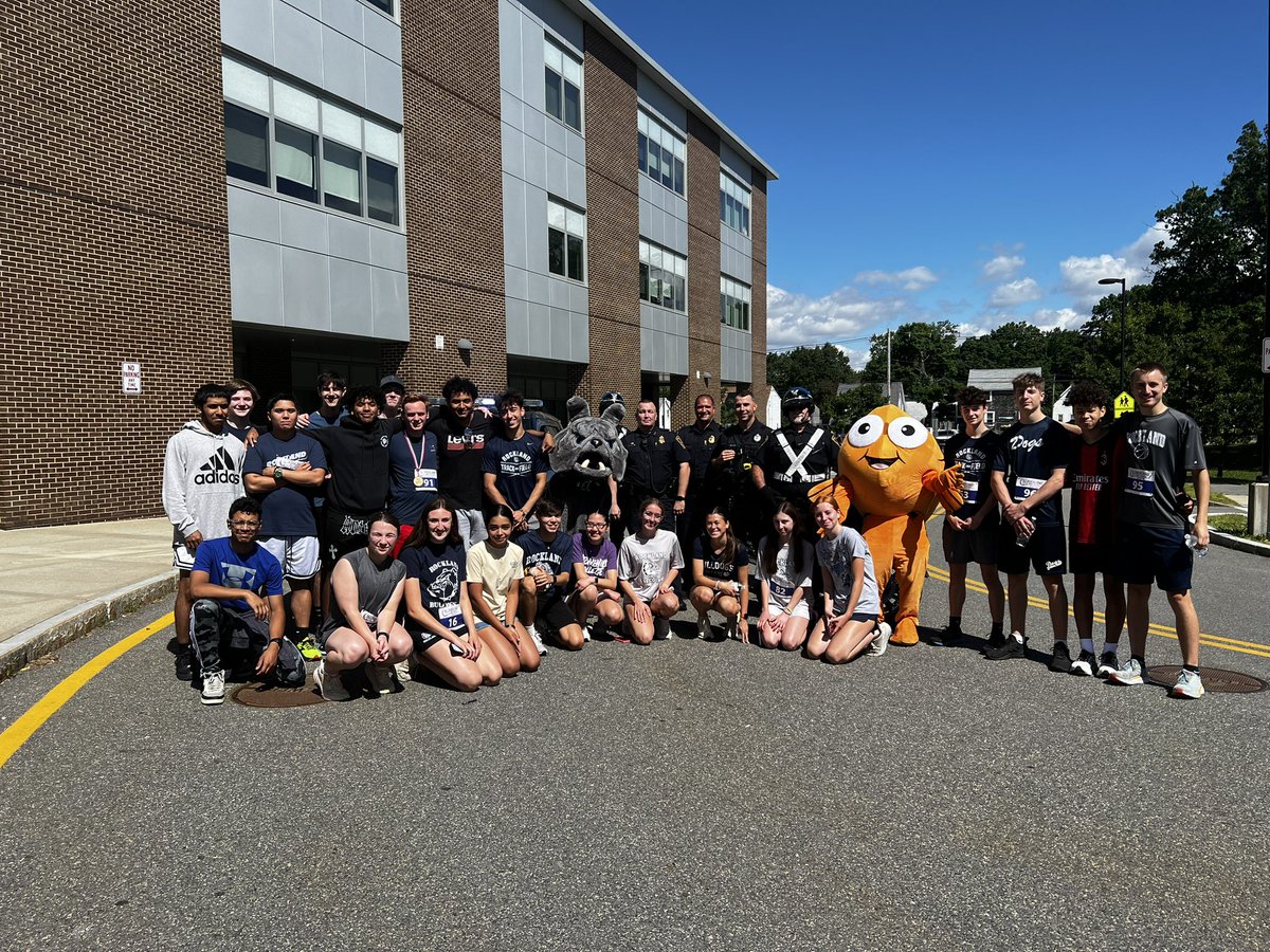 Thank you to Officer MacDonald, Chief Zeoli and Rockland Police Department for all their help planning our 5k fundraiser and keeping our runners safe on the roads! 
<a href="/RocklandPolice/">Rockland Police</a>