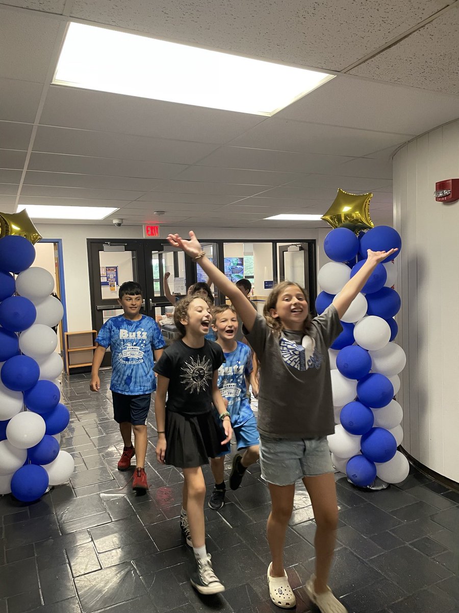 Kelly Apruzzi tweet media