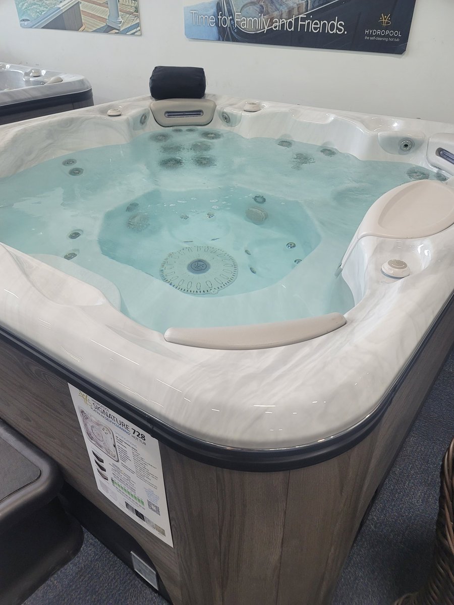 Dave 🍁 tweet media