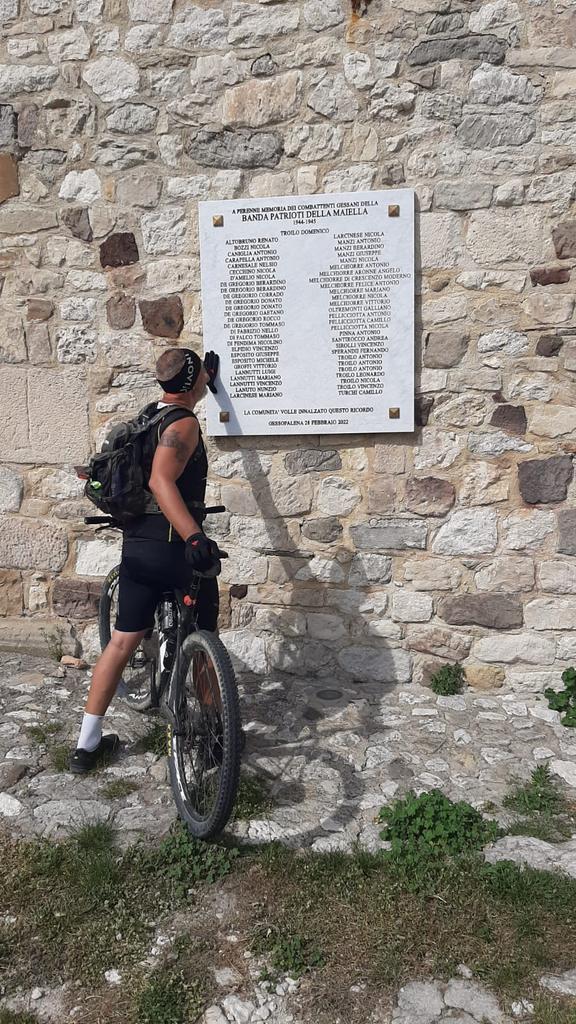 Massi74Mazza's tweet photo. La brigata Maiella ❤️✊🏻✊🏿

#rispetto  per chi ha dato la vita per noi, fautori della nostra  libertà. https://t.co/v0DHE1PkNC