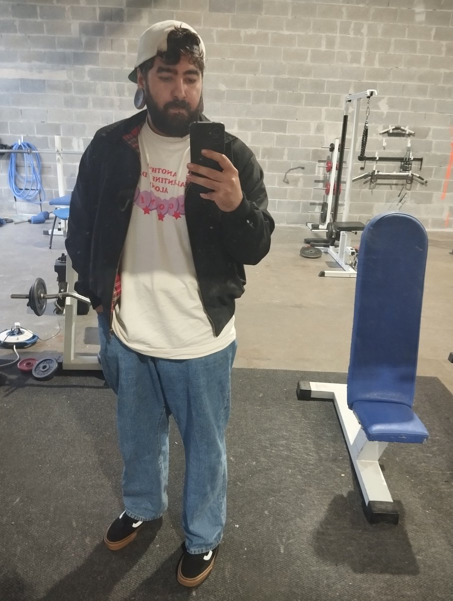jorgito020's tweet photo. Se va notando el gym https://t.co/OtfyQVWySP