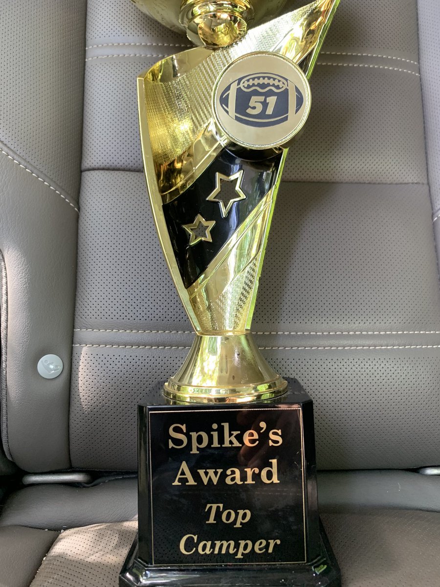 TEdwards_II's tweet photo. Won best skilled player at Takeo Spikes football camp. https://t.co/FQxjHu63Bn