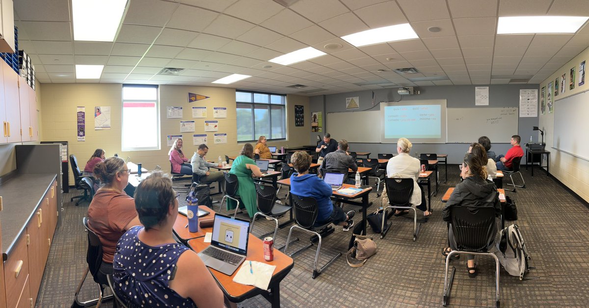 When you have 7 other presenters and both of our workshop presenters wanting to come to your session, you must have something good to share! <a href="/silvius_toda/">Keith Toda</a> #ciia24