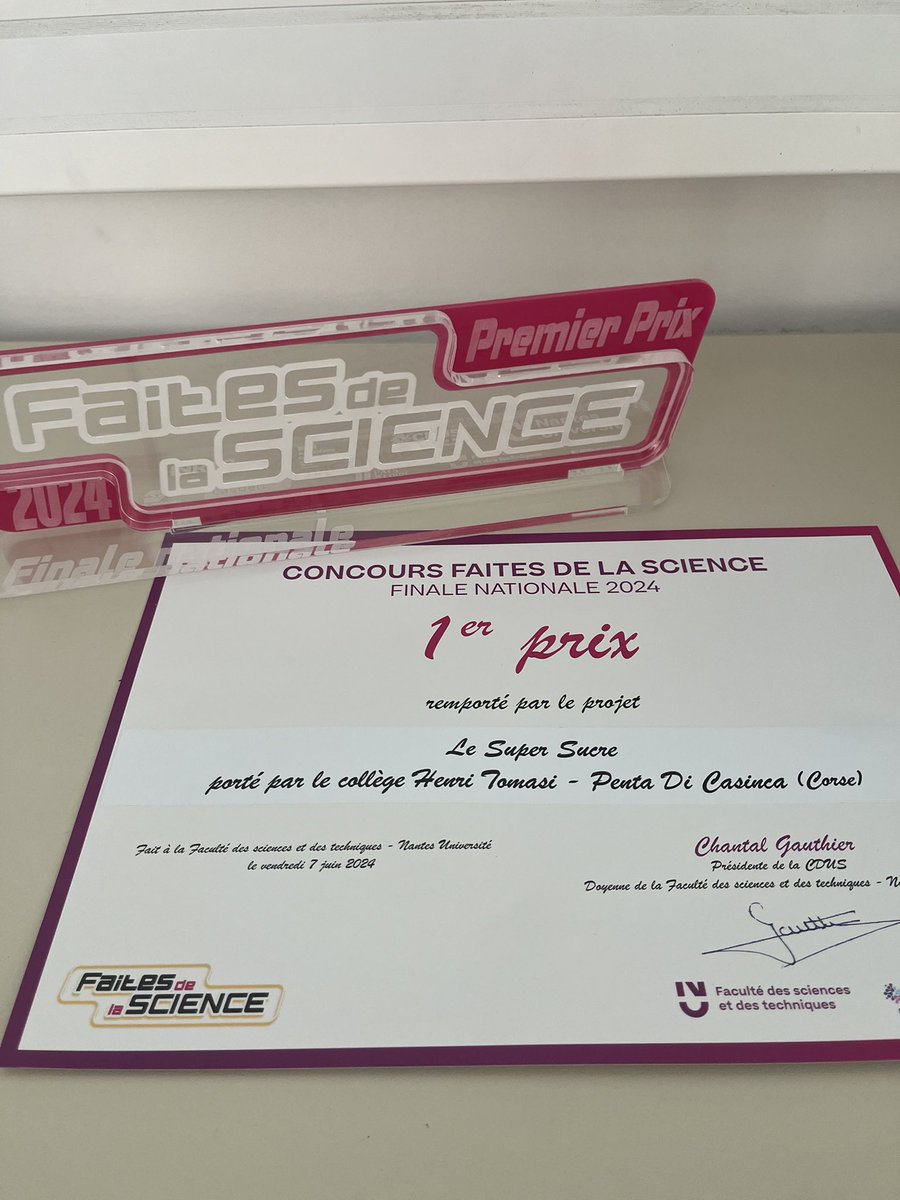Félicitations aux élèves de l’atelier « Super Sucre » du Collège Henri Tomasi de Penta Di Casinca pour leur 1er prix au concours national #faitesdelascience 2024 qui s’est déroulé à Nantes le vendredi 7 juin. 
Merci à tous pour cet événement inoubliable <a href="/CDUSciences/">CDUS</a> <a href="/FST_UPEC/">Faculté Sciences Techno UPEC</a>
