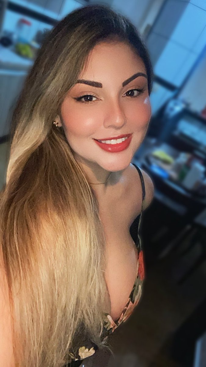 isamgator's tweet image. Uma sorrindo por aqui, pra variar 😁