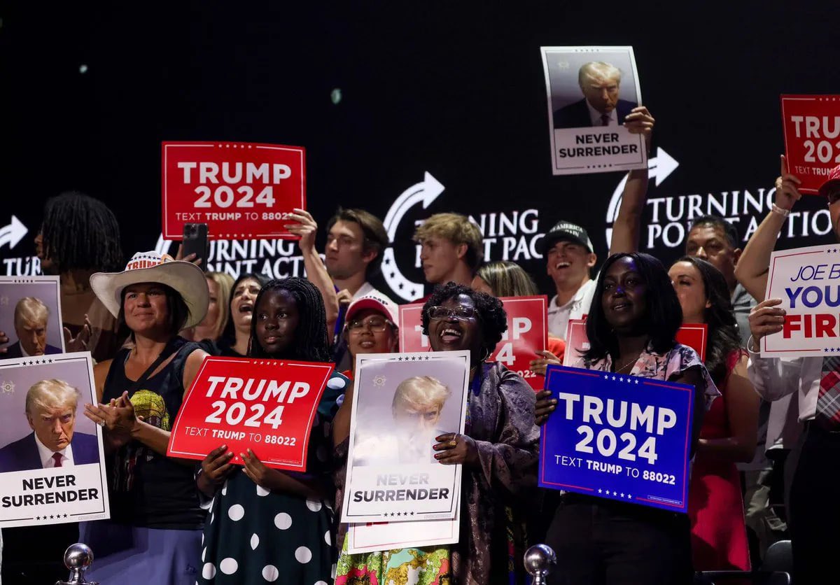 SurrenderCTO's tweet photo. Not a meme coin, but a movement. 

NEVER SURRENDER

$TRUMP
6AQczeawvjMN9gAzbFZAGfGZjkuiBTqWgPoCwNqgm1vQ https://t.co/9x9QFR57ZC