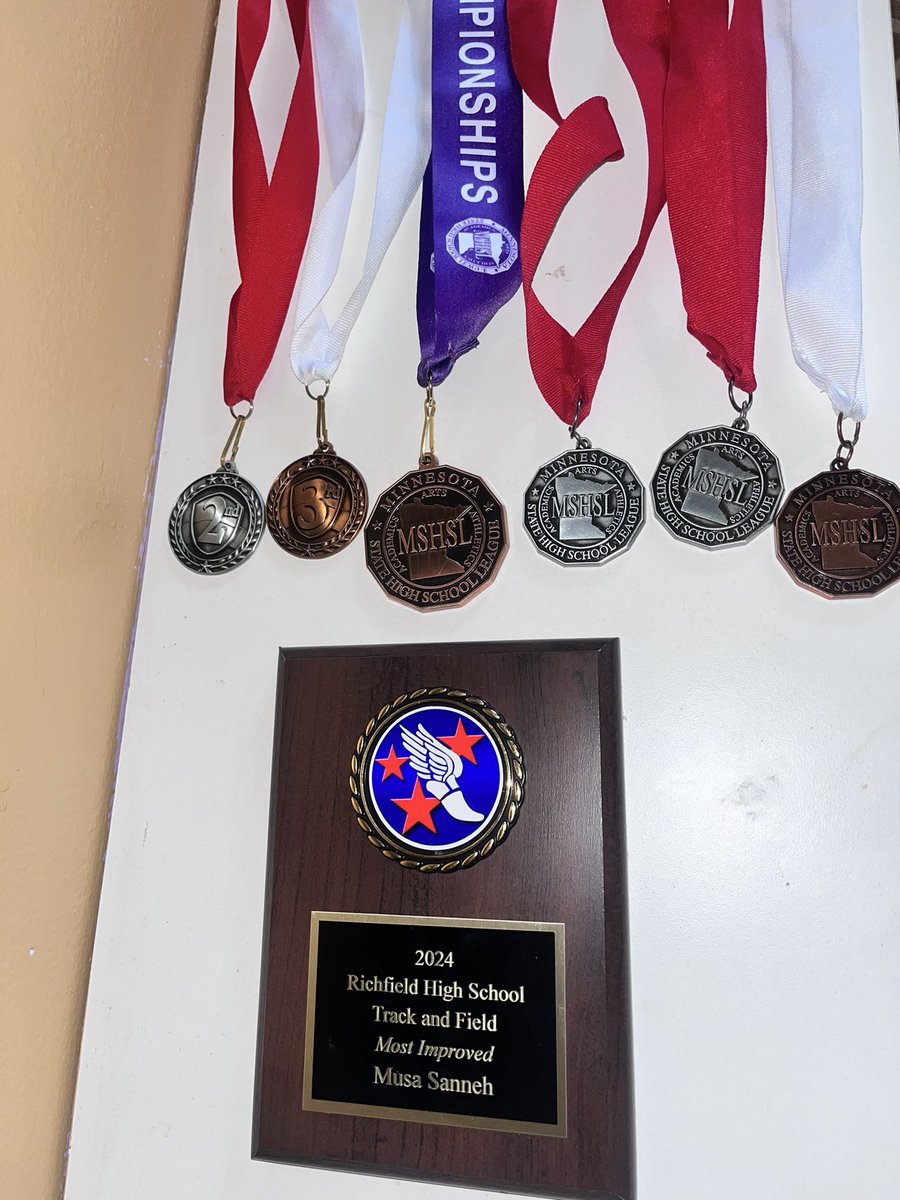 MusaSan97's tweet photo. Placed 7th in the class AA state Championship for the 400m run with a PR of 50.3 Thankful to be able to run a full season of track my senior year of highschool. https://t.co/QRSFnXETb4