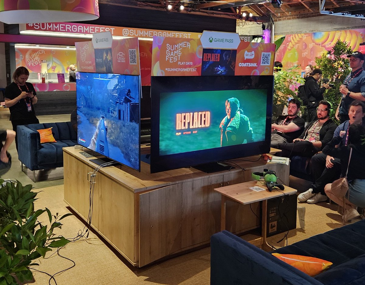 I just played Replaced. 🎮