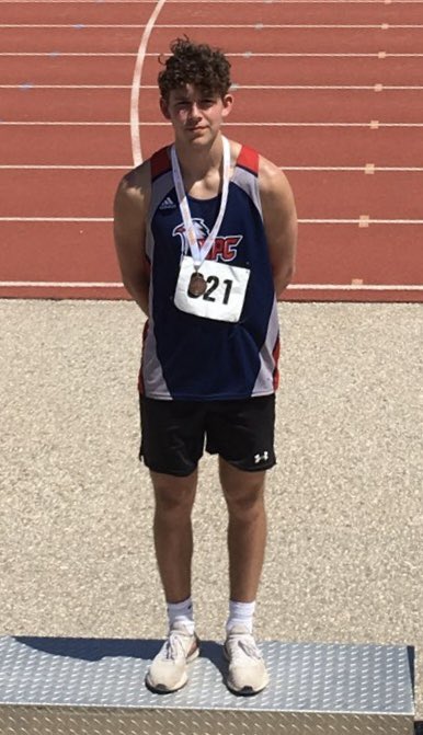 Congrats Amery! 3rd place at Provincials in Discus.