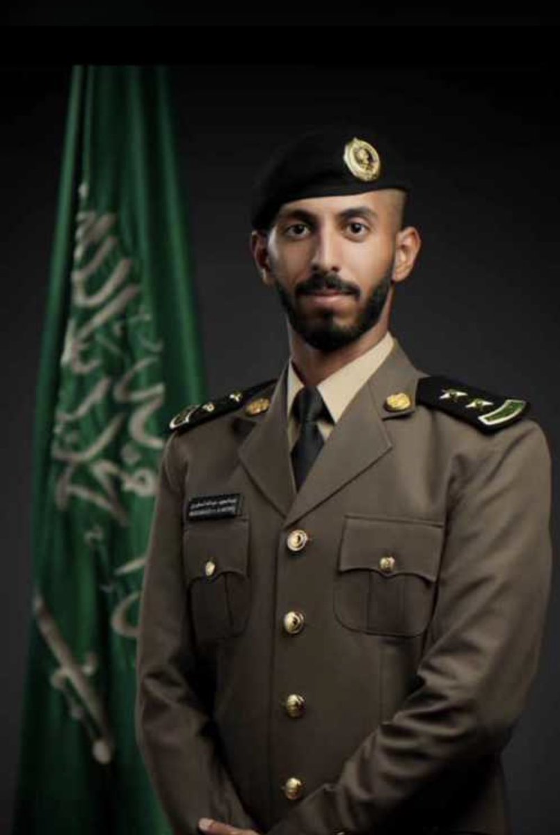 نبارك لأبن العم الملازم اول عبدالمجيد عبدالله هويل بن شريم تخرجه من كلية الملك فهد الأمنيه دورة تأهيل الضباط الجامعيين برتبة ملازم أول ونسأل الله ان يوفقة لخدمة دينه ثم ومليكه ثم وطنه ووفقه الله لمايحبه ويرضاه