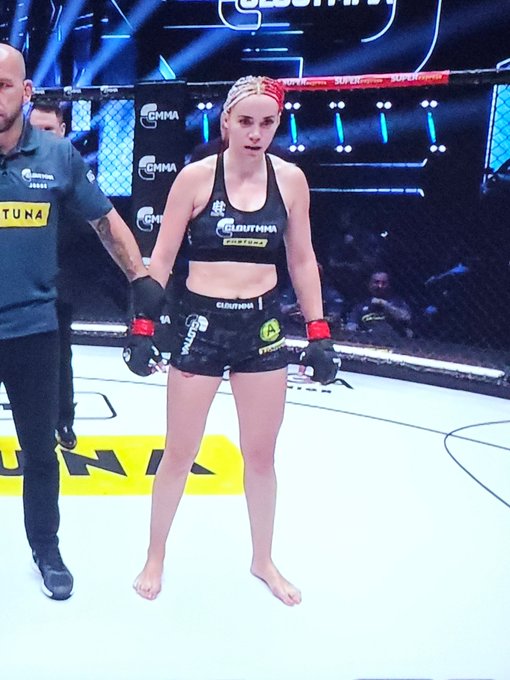 Buahahahahahahahah jesteś zenujaca 🤣🤣🤣🤣 Kozak w necie pizda w świecie 😅 Natan Marcon damska wersja. Najebalabym<a href="/tag/cloutmma"class="tags"><span>#cloutmma</span></a>