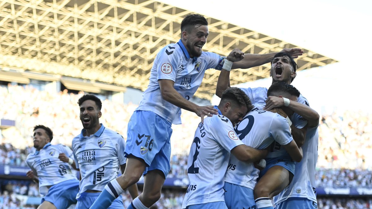 JuanjeFernandez's tweet photo. Se lo MERECE este CLUB, esta CIUDAD y esta AFICIÓN. Hemos tragado mucho VENENO, mucho... salgan a BAILAR, BEBER Y soltar toda esa RABIA que tenemos todos dentro.
PD: El trabajo no está terminado... A partir del LUNES #ModoFinal ON.
📸 @javierdiaz_foto https://t.co/EgaGWjHiGw