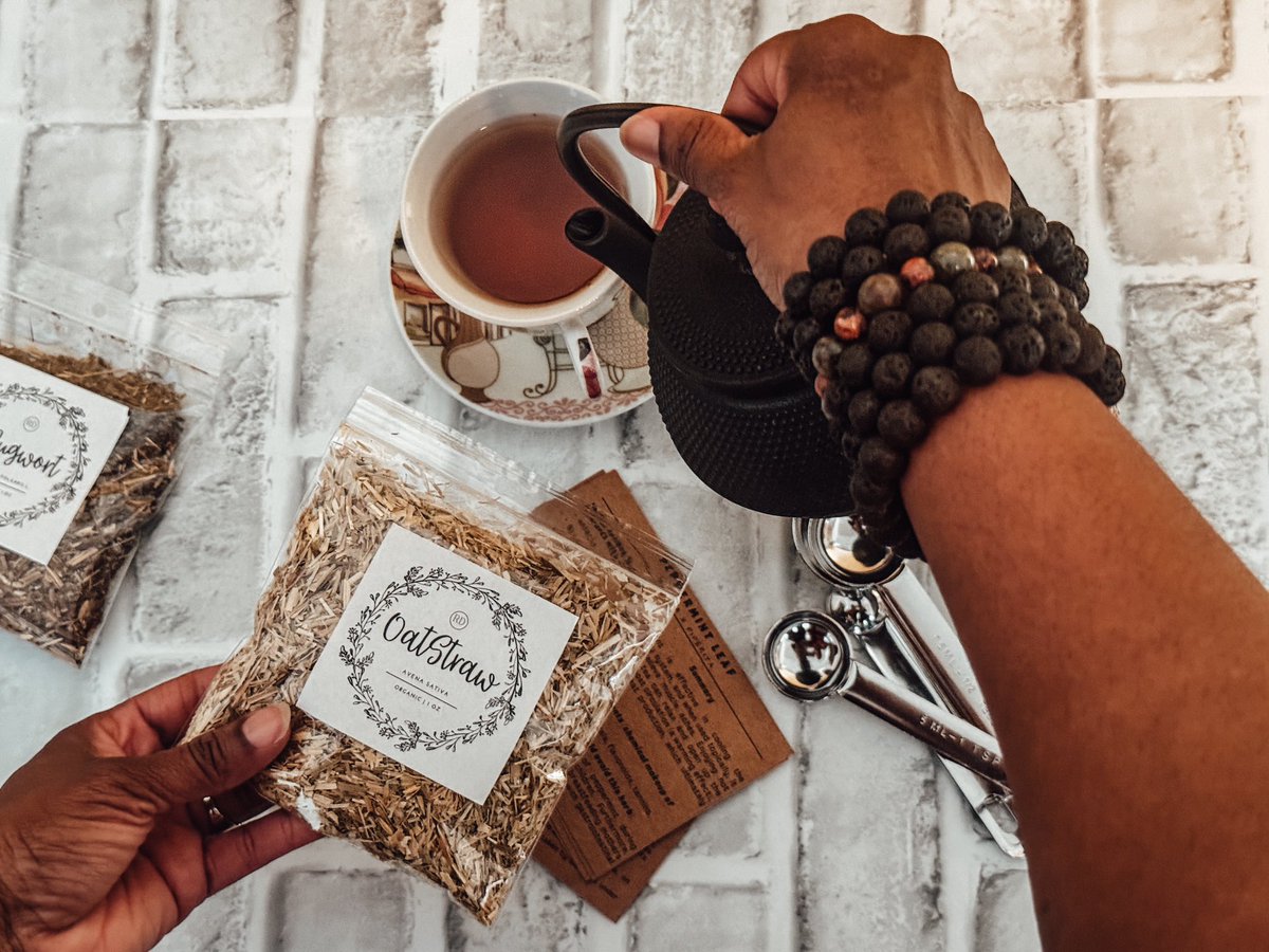 RueDagger's tweet photo. We’ve added herbal starter kits to our inventory. These kits include 9 different herbs that are commonly used for digestion, sleep, anti inflammatory, antibacterial and many more.

https://t.co/bYlxygkkxv https://t.co/IsJFwzJmj2