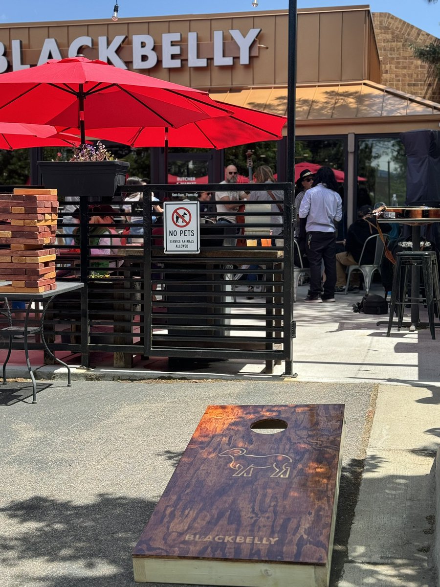 TOMORROW!! We’ve got another summer Sunday with live music and BBQ specials on the patio 12-3. All weekend find cold beverages, frozen treats, our whole lunch menu, and a chance to stock up on all your meaty needs at the butcher / market 
🔪 🥩 🎶 

#blackbellyco