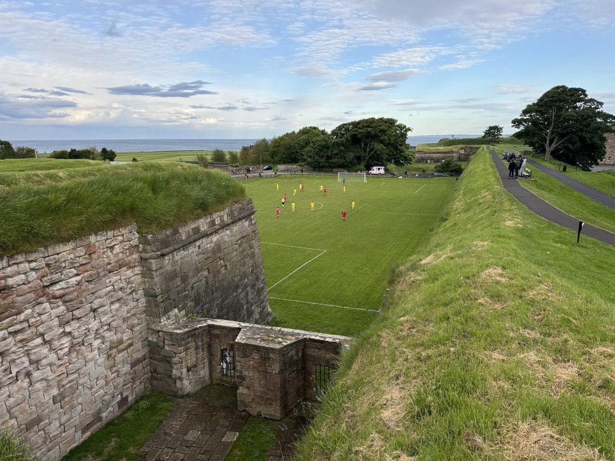 𝙹𝙰𝙼𝙸𝙴 𝙼𝙲𝚀𝚄𝙴𝙴𝙽 tweet media