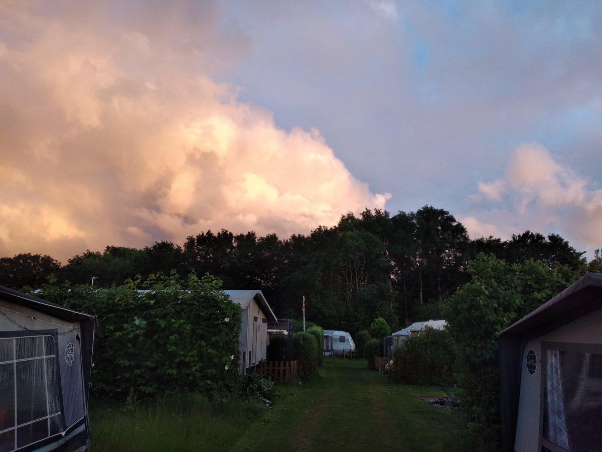 TheBlueStarDk's tweet photo. #June: #Day 8 
#Picture #Challenge: #Sunset https://t.co/t5W5q7Gzz1