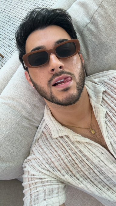 Watch Manny MUA's leaked NSFW photo on TwXstars