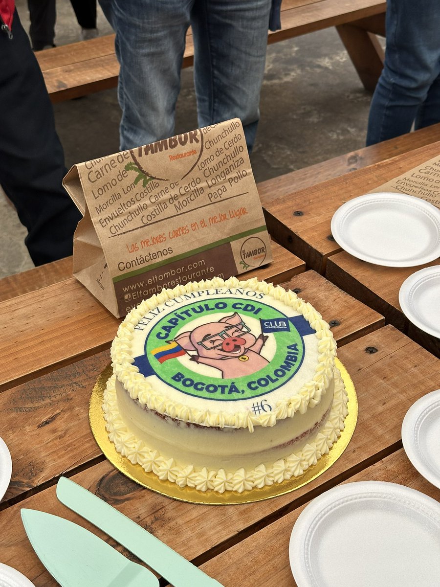 HyenukChu's tweet photo. 6to aniversario capítulo CDI Bogotá https://t.co/0w8PqrSgw5
